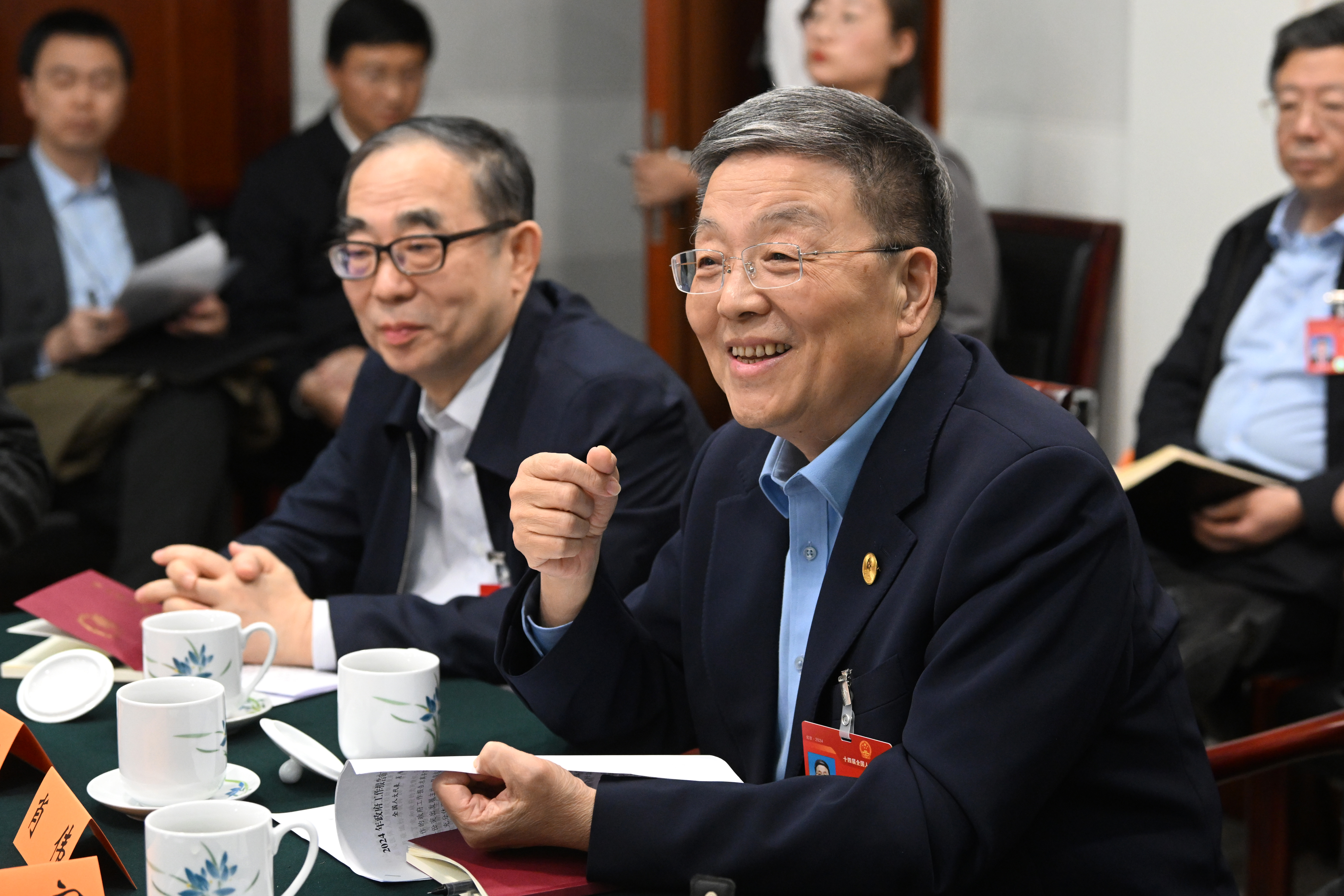 两会聚焦|中央级媒体新华社、新华网关注报道肖伟代表建议